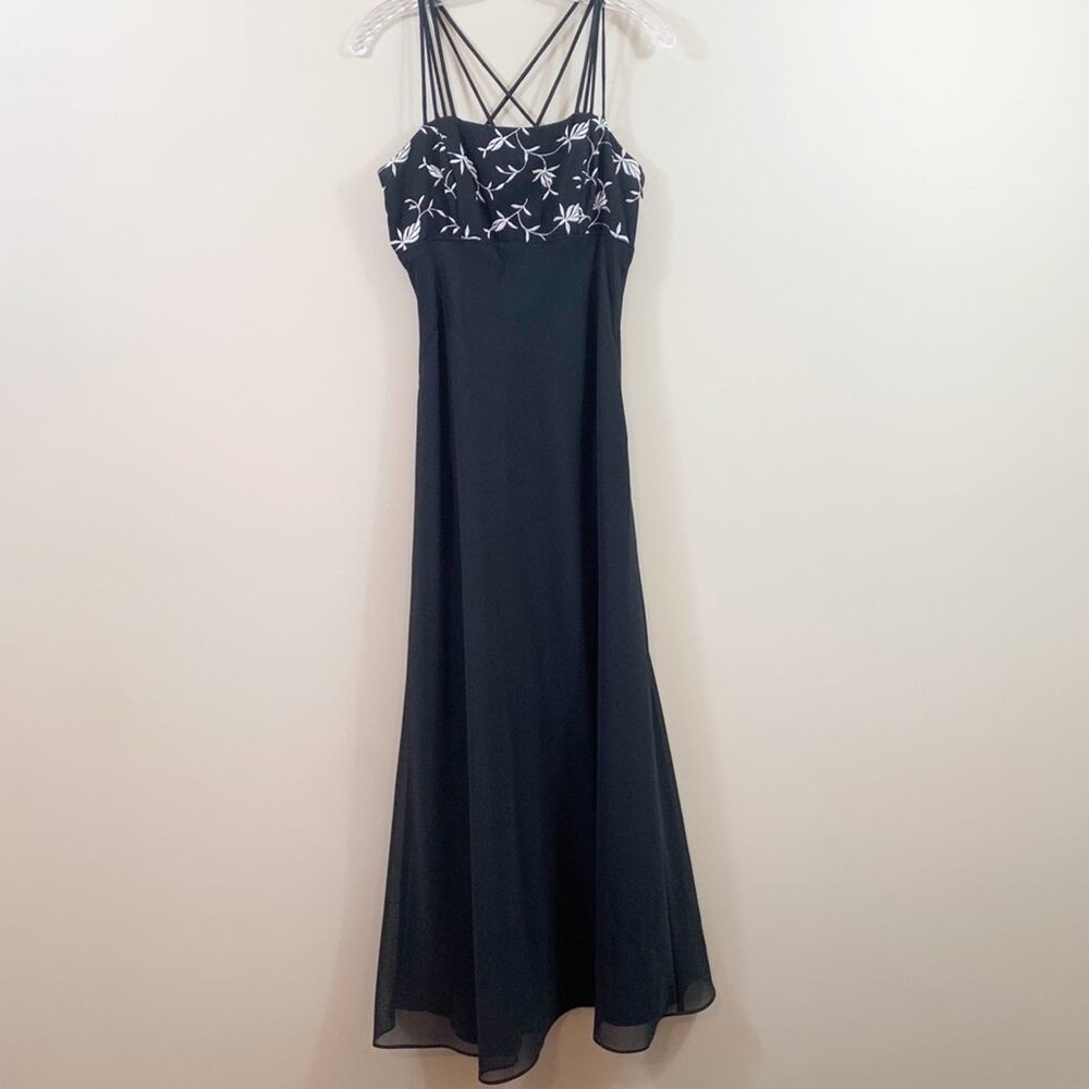Bari Jay Embroidered Crisscross Straps Black/White Evening Floor Length Dress
